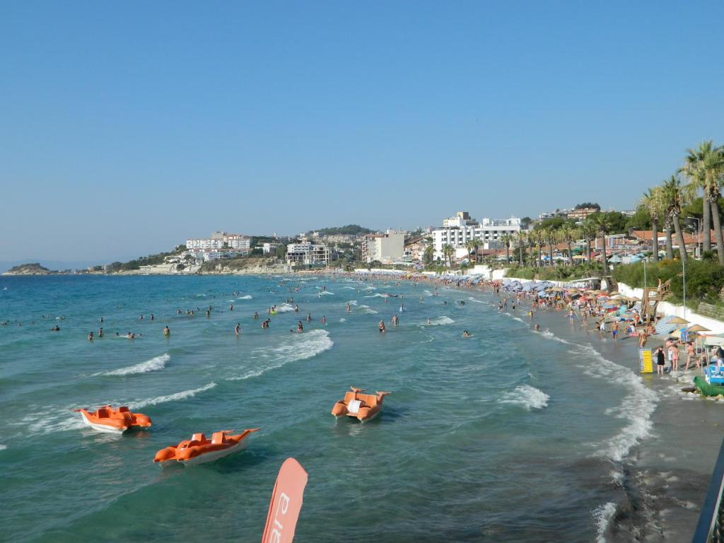 Kibar Apart Pansiyon Kusadası Esterno foto